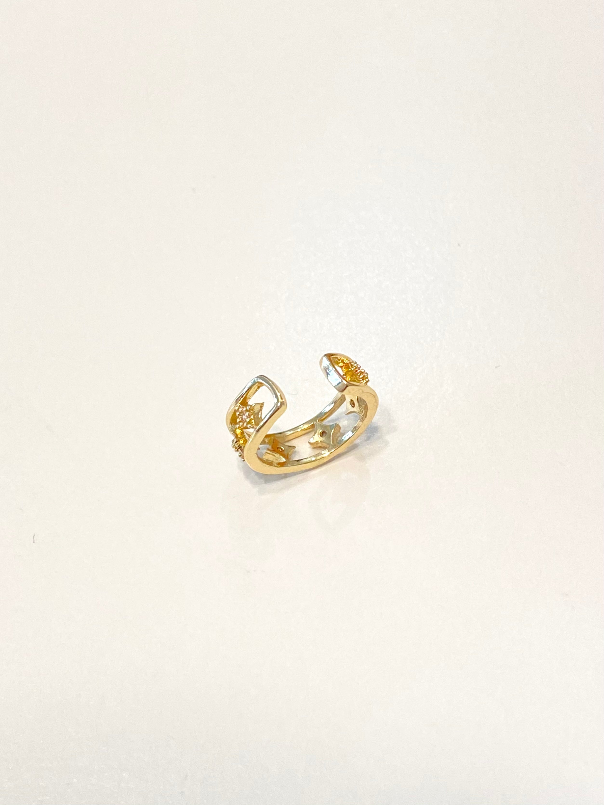 ARIZUE Gold Starlet Ear Cuffs